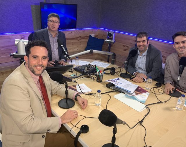 ENTREVISTA RADIO FM